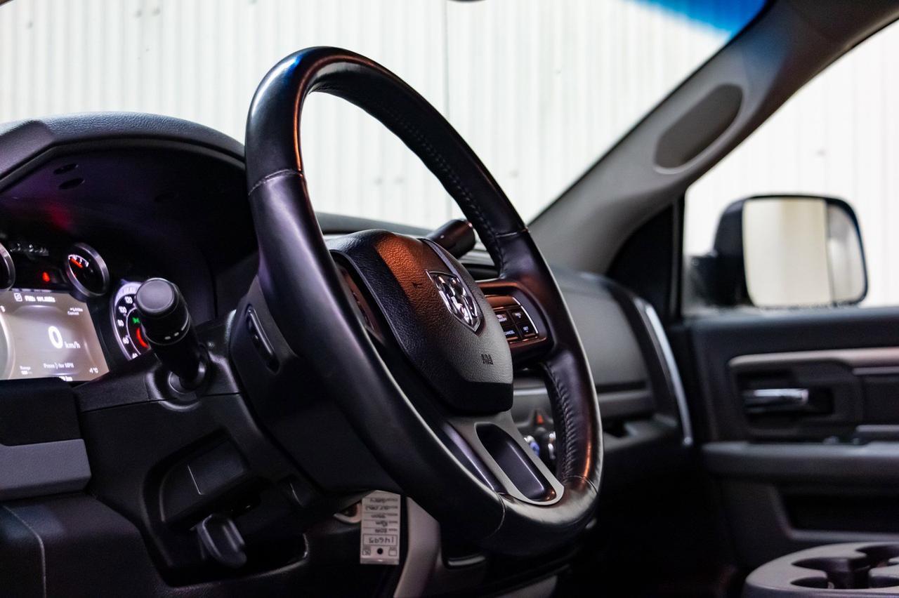 2014 Ram 3500 4x4 Crew Cab SLT Dually Diesel AISIN Red Deer AB