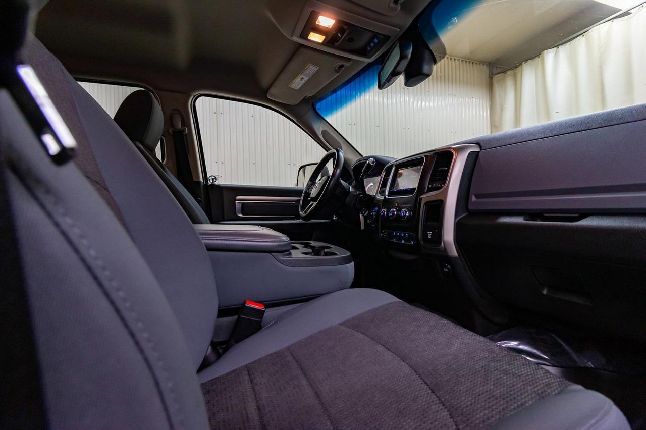 2014 Ram 3500 4x4 Crew Cab SLT Dually Diesel AISIN Red Deer AB