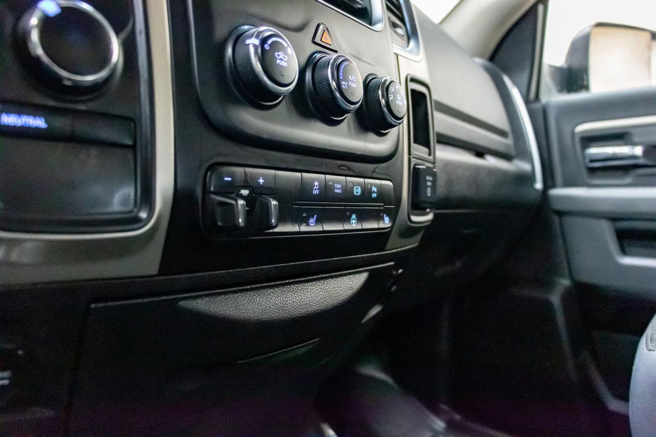 2014 Ram 3500 4x4 Crew Cab SLT Dually Diesel AISIN Red Deer AB