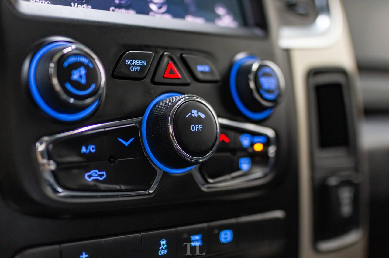 2014 Ram 3500 4x4 Crew Cab SLT Dually Diesel AISIN Red Deer AB