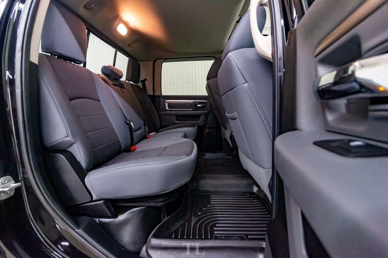 2014 Ram 3500 4x4 Crew Cab SLT Dually Diesel AISIN Red Deer AB