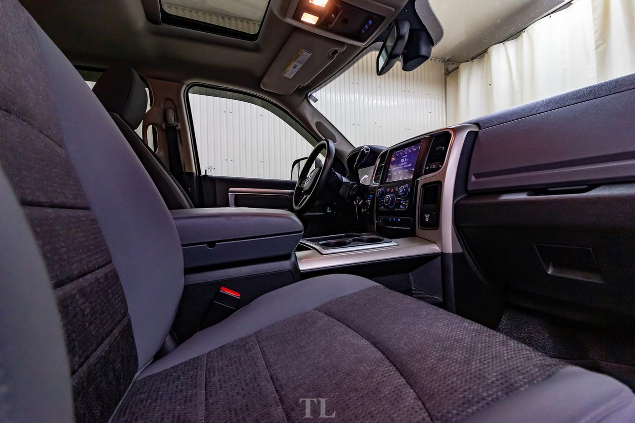 2014 Ram 3500 4x4 Crew Cab SLT Dually Diesel AISIN Red Deer AB