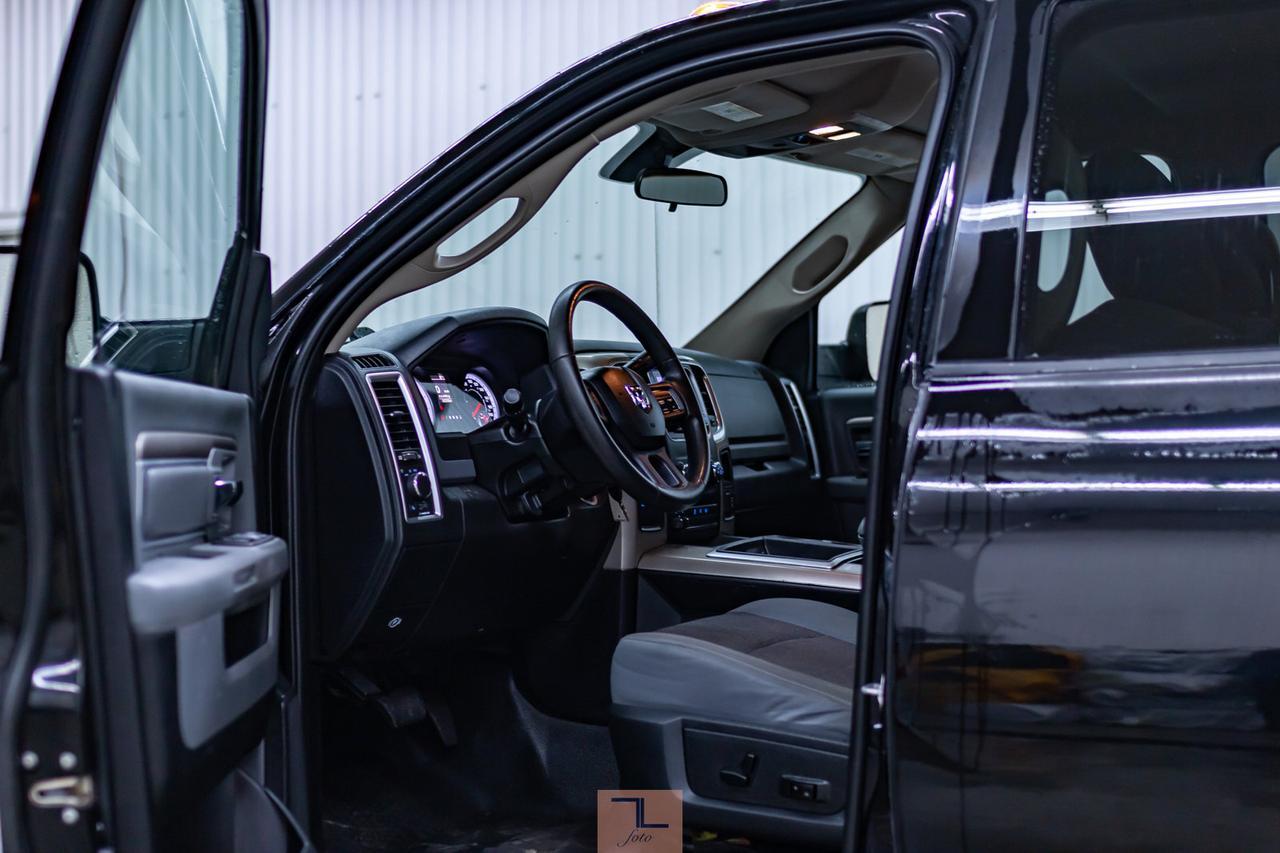 2014 Ram 3500 4x4 Crew Cab SLT Dually Diesel Red Deer AB