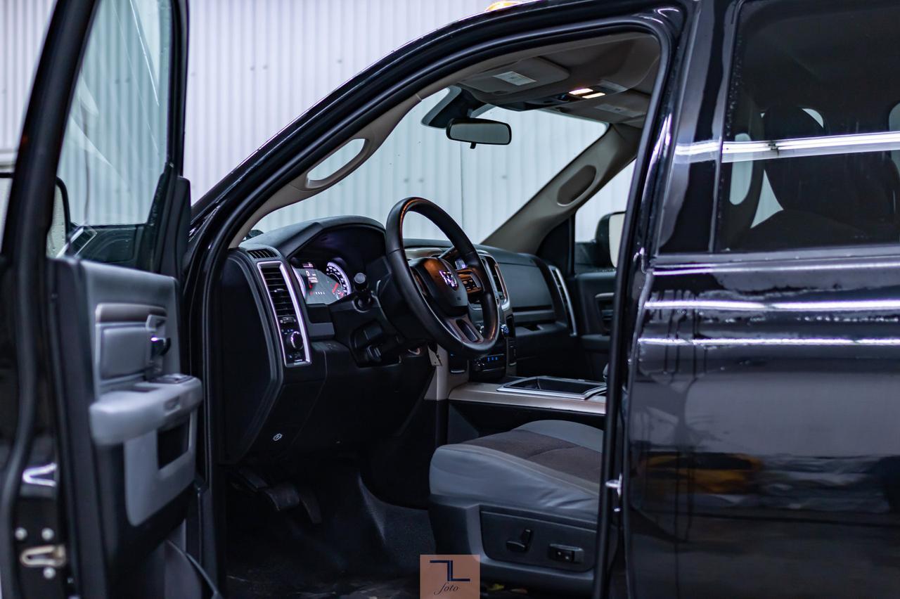 2014 Ram 3500 4x4 Crew Cab SLT Dually Diesel Red Deer AB