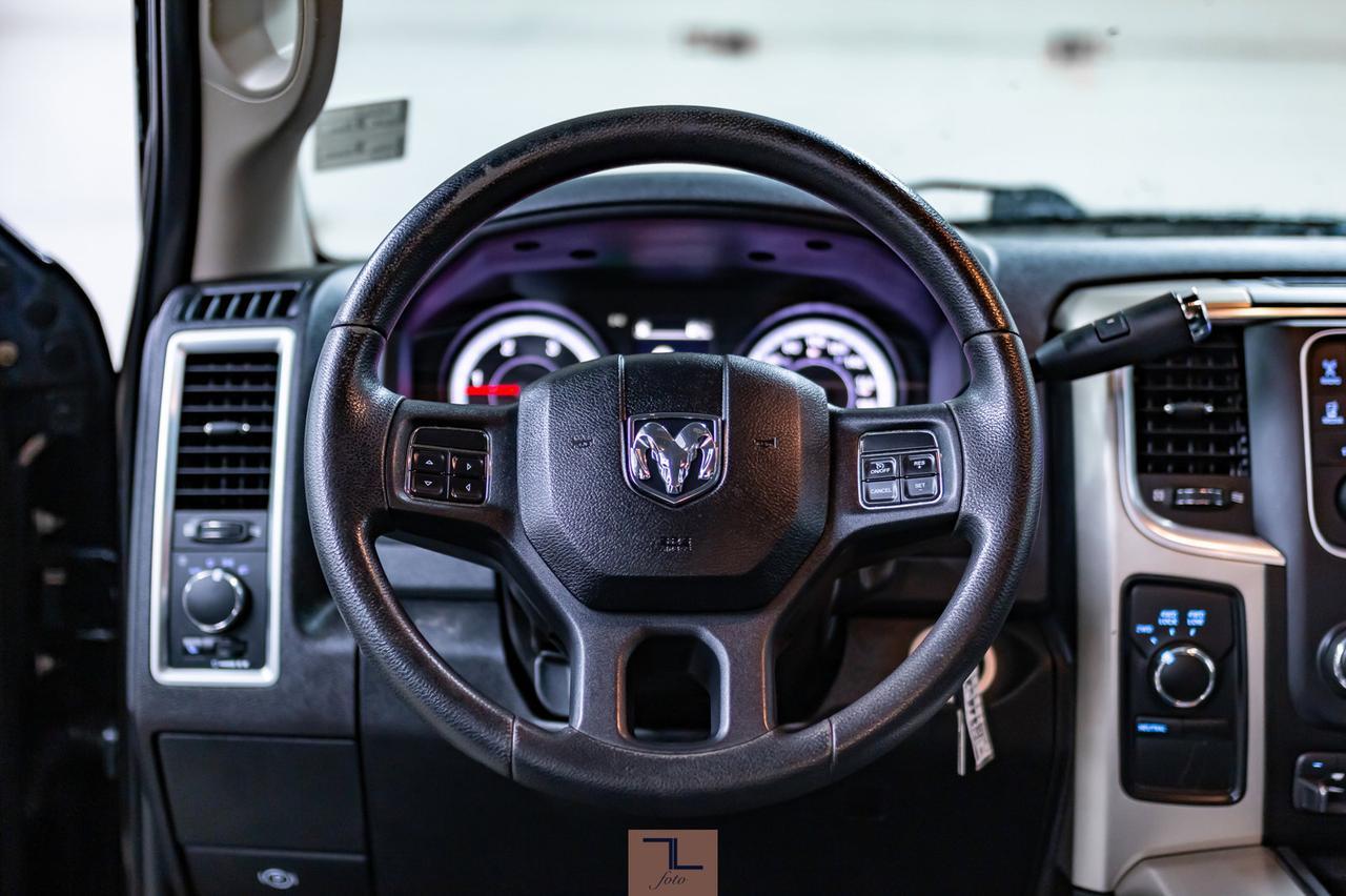 2014 Ram 3500 4x4 Crew Cab SLT Dually Diesel Red Deer AB