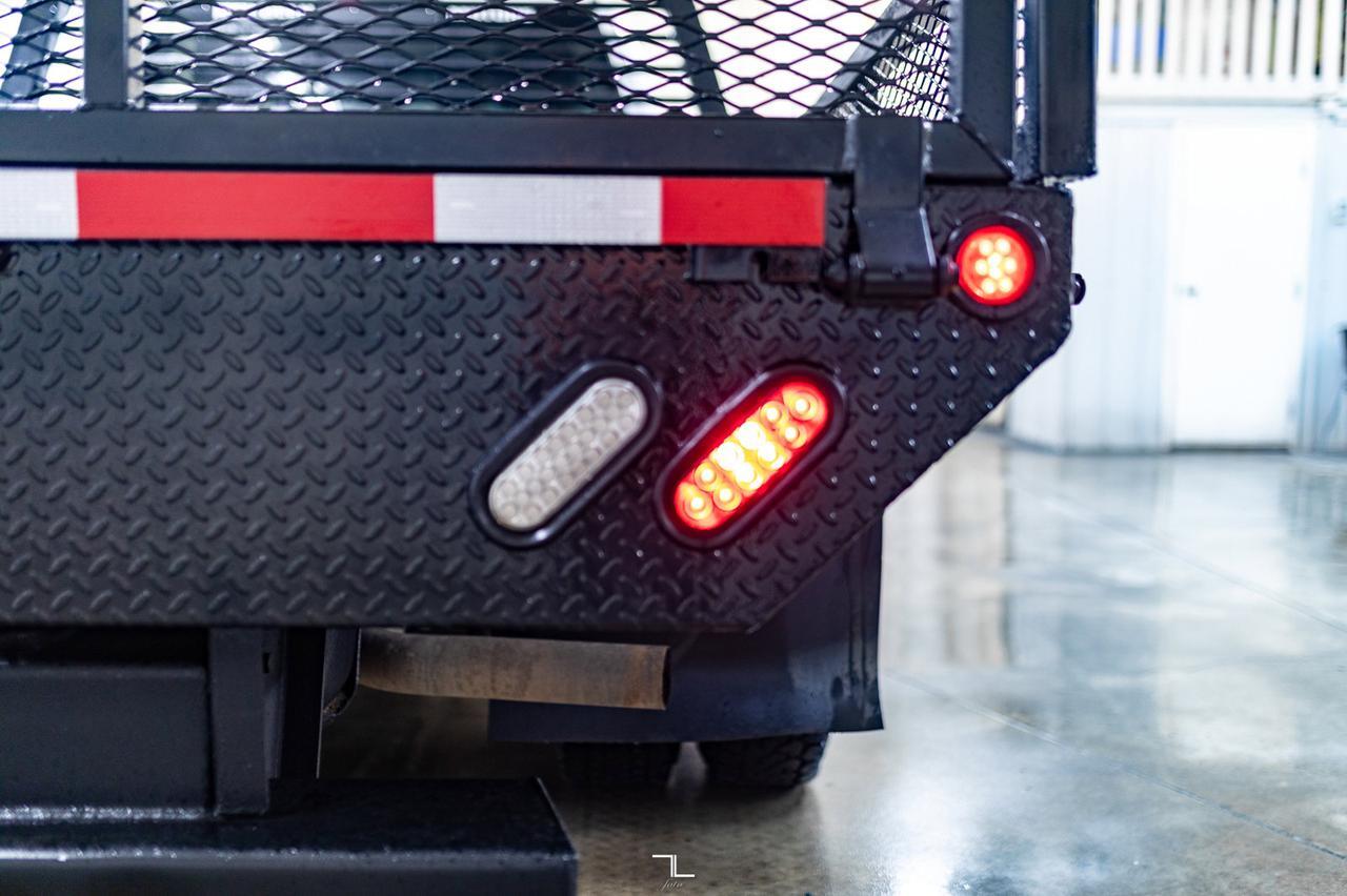 2014 Ram 3500 4x4 Crew Cab SLT HEMI Deck Red Deer AB