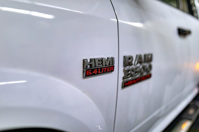 2014 Ram 3500 4x4 Crew Cab SLT HEMI Deck Red Deer AB