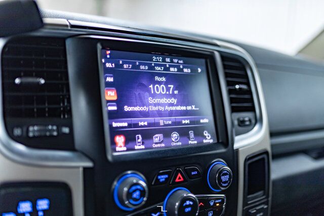 2014 Ram 3500 4x4 Crew Cab SLT HEMI Deck Red Deer AB