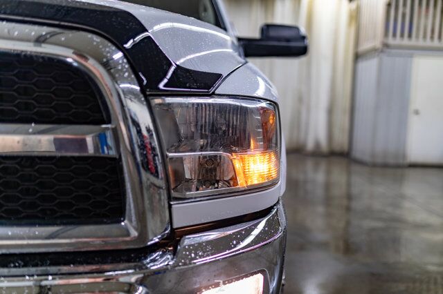 2014 Ram 3500 4x4 Crew Cab SLT HEMI Deck Red Deer AB