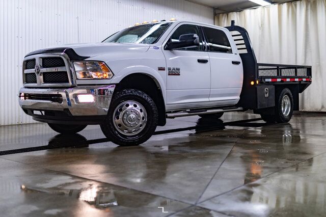 2014 Ram 3500 4x4 Crew Cab SLT HEMI Deck Red Deer AB