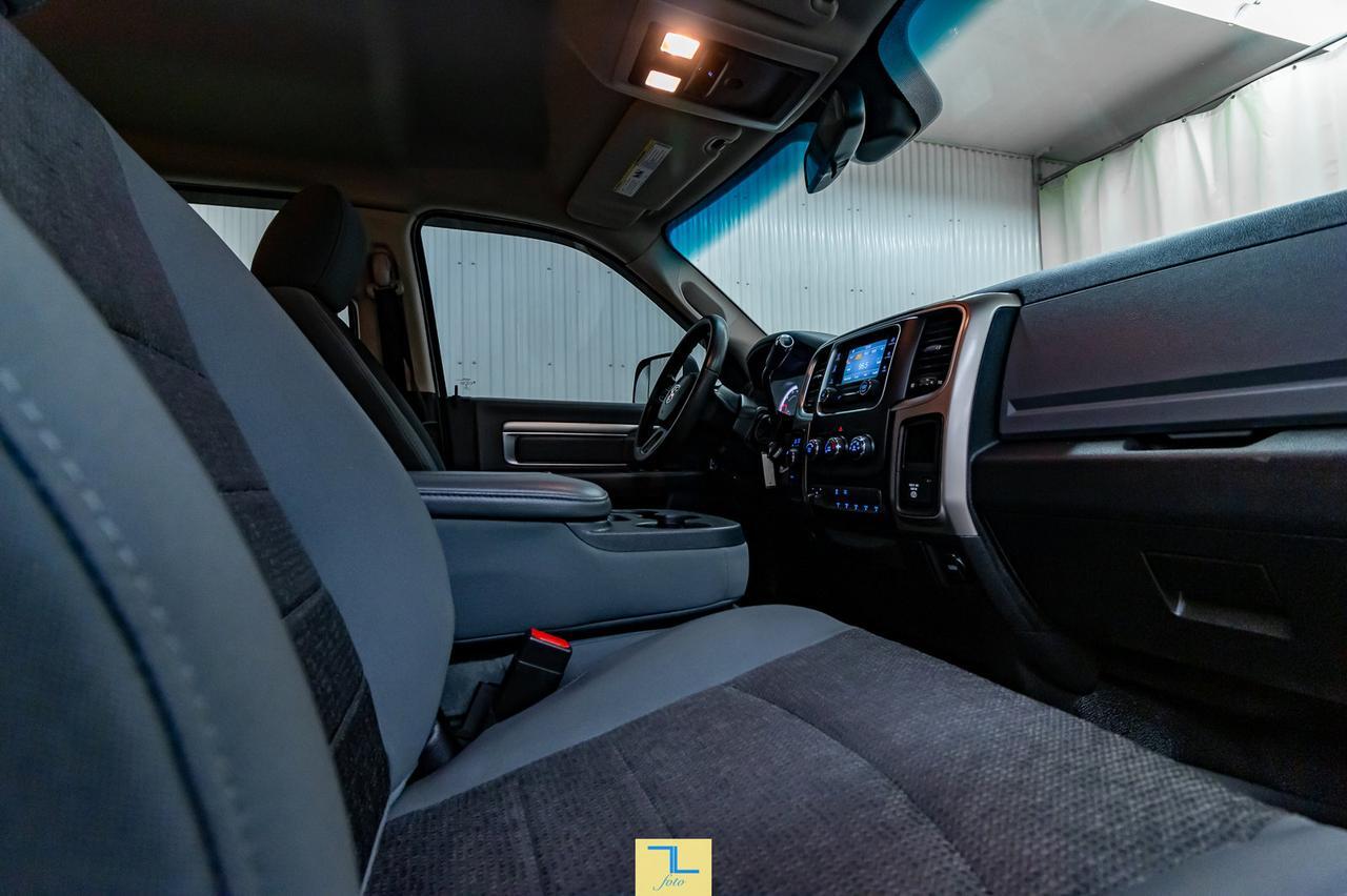 2014 Ram 3500 4x4 Crew Cab SLT HEMI Remote Start Red Deer AB