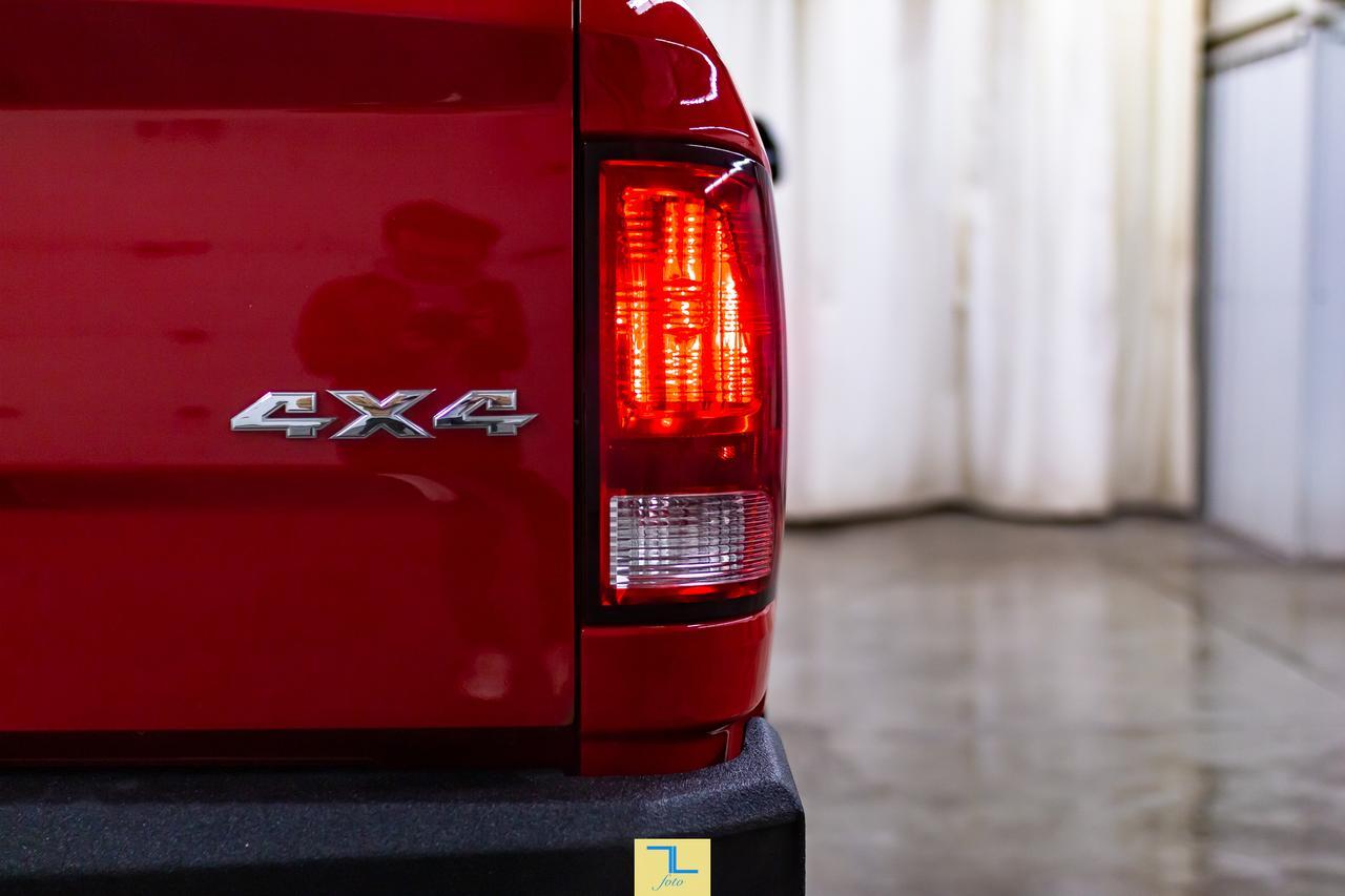 2014 Ram 3500 4x4 Crew Cab SLT HEMI Remote Start Red Deer AB