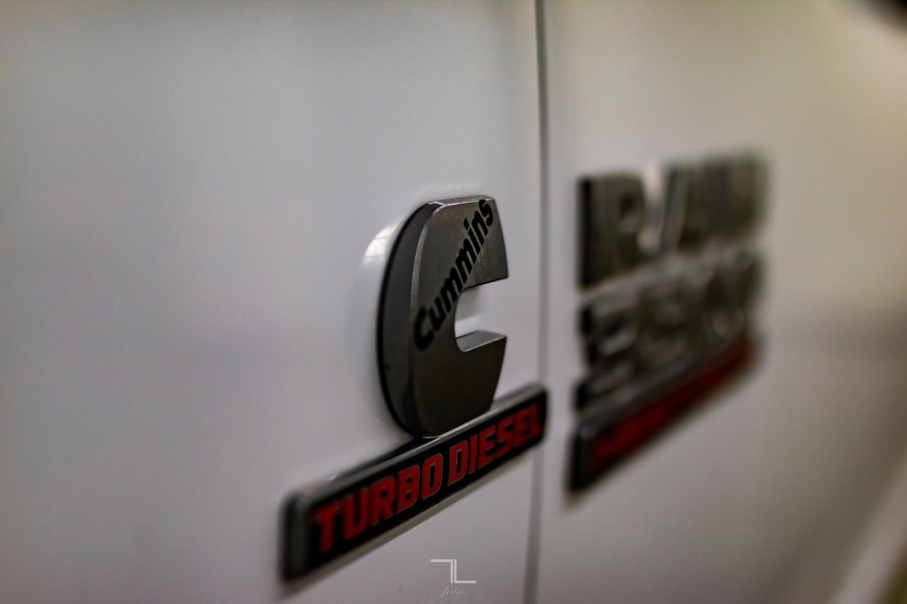 2014 Ram 3500 4x4 Crew Cab SLT Longbox Diesel Red Deer AB