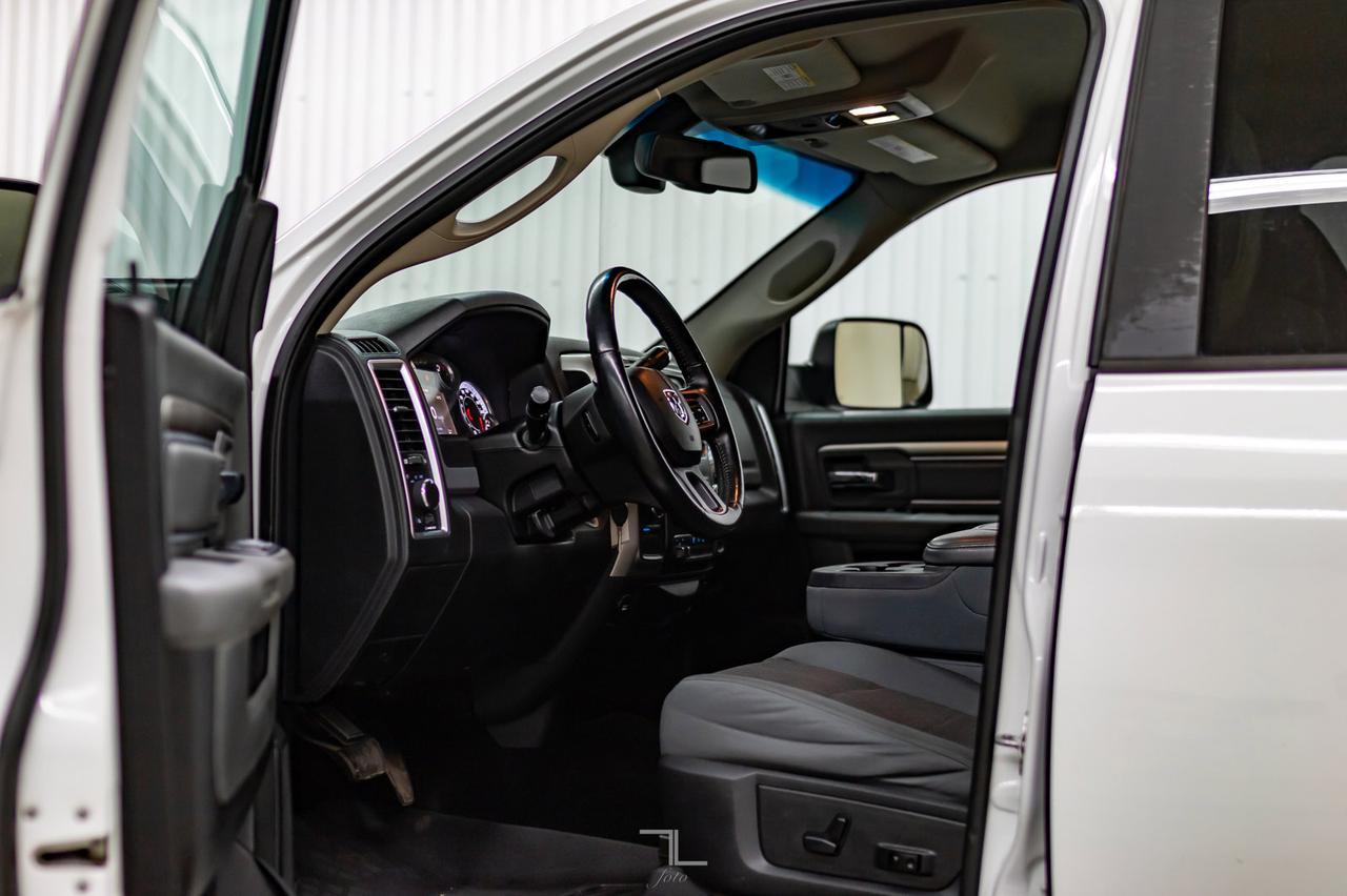 2014 Ram 3500 4x4 Crew Cab SLT Longbox Diesel Red Deer AB