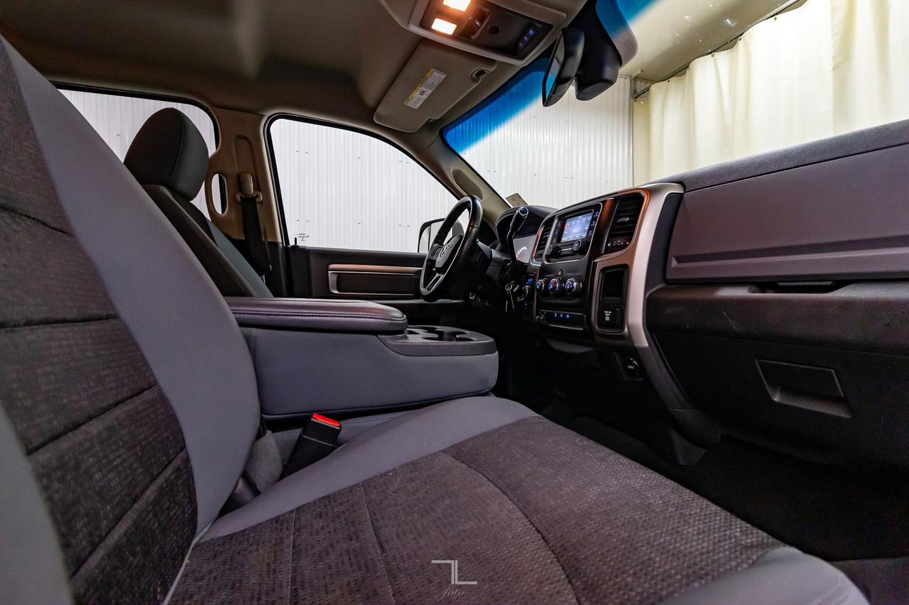 2014 Ram 3500 4x4 Crew Cab SLT Longbox Diesel Red Deer AB