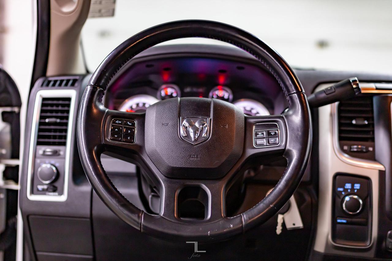 2014 Ram 3500 4x4 Crew Cab SLT Longbox Diesel Red Deer AB