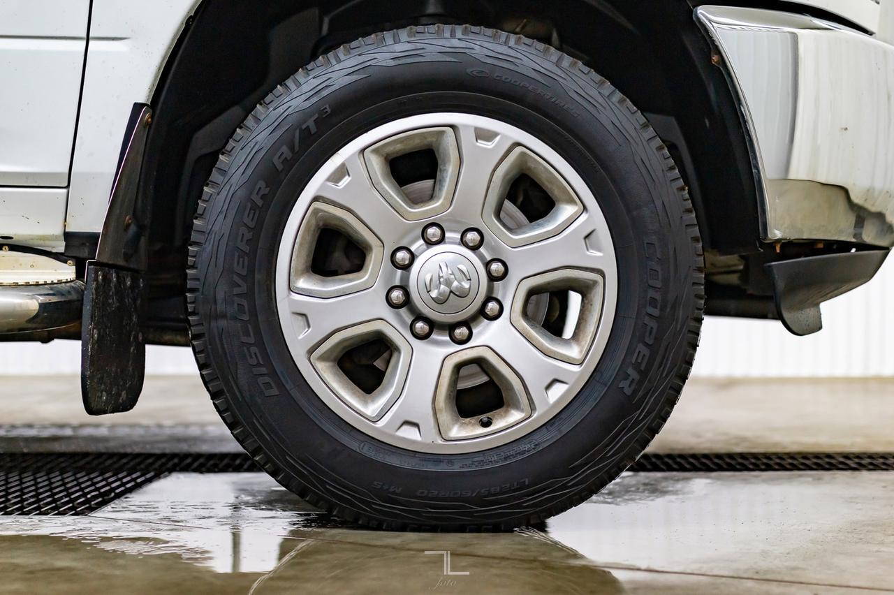 2014 Ram 3500 4x4 Crew Cab SLT Longbox Diesel Red Deer AB