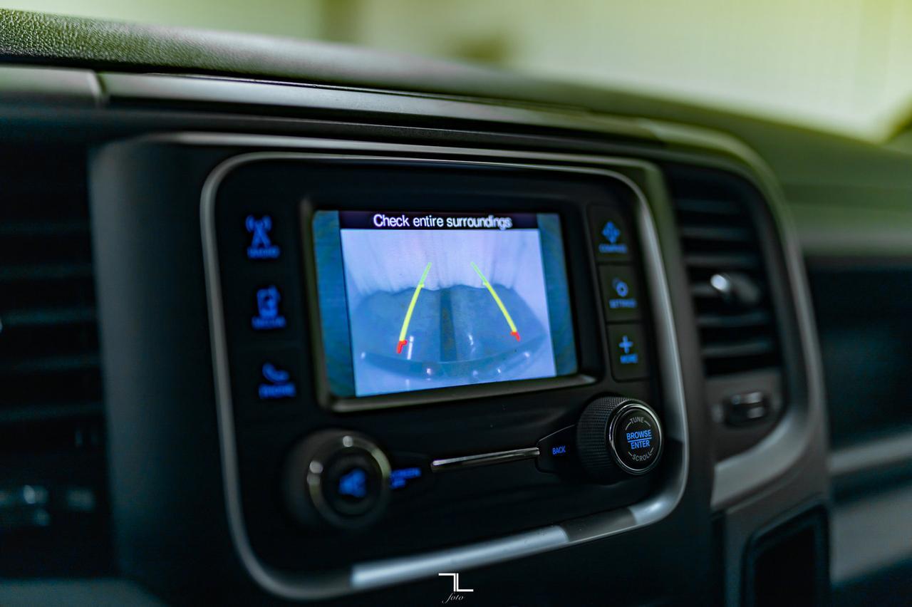 2014 Ram 3500 4x4 Crew Cab SXT Dually Diesel Manual BCam Red Deer AB