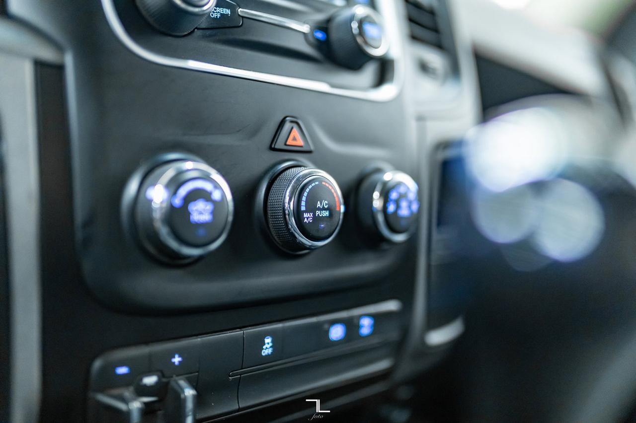 2014 Ram 3500 4x4 Crew Cab SXT Dually Diesel Manual BCam Red Deer AB