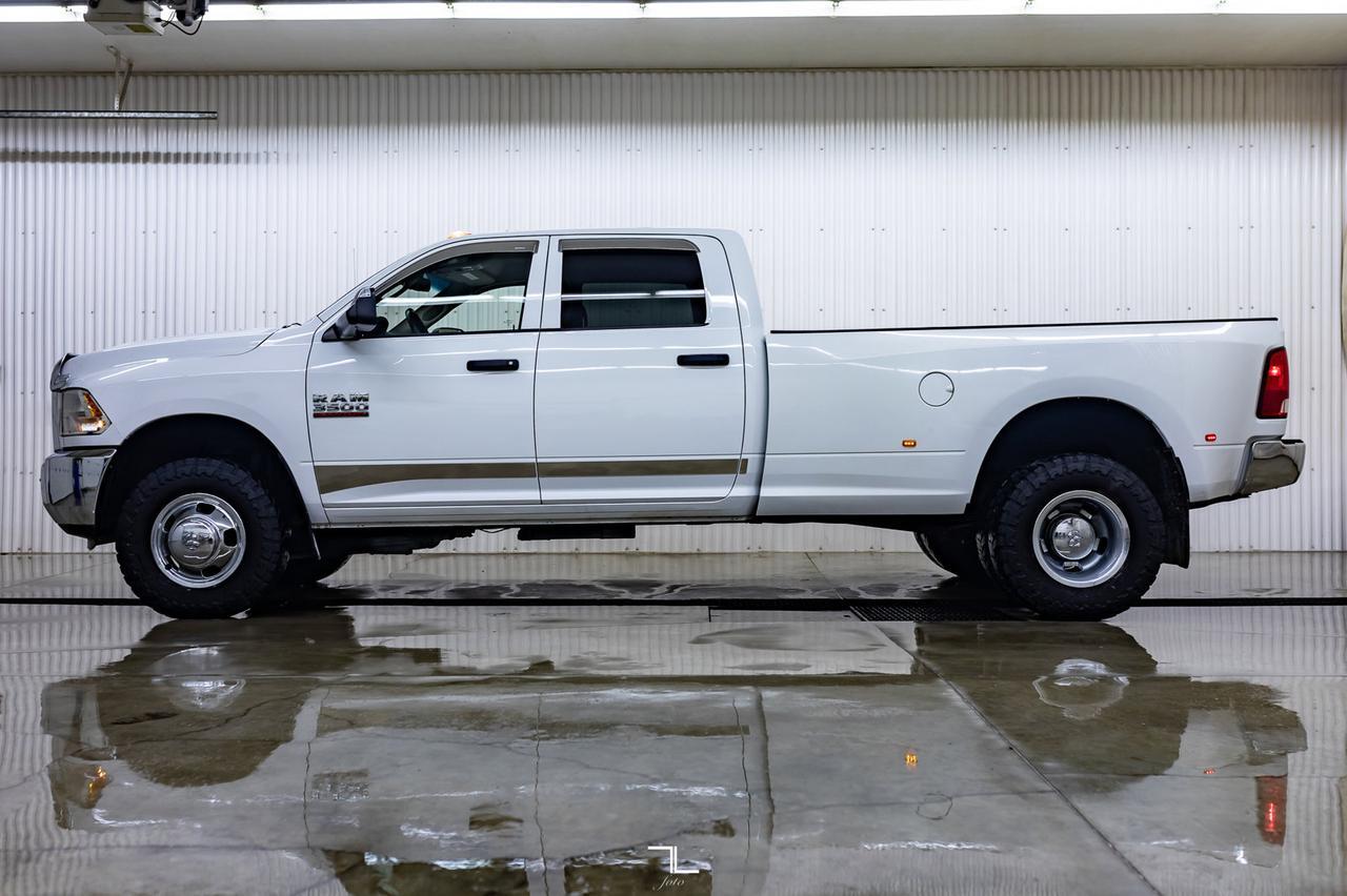 2014 Ram 3500 4x4 Crew Cab SXT Dually Diesel Manual BCam Red Deer AB