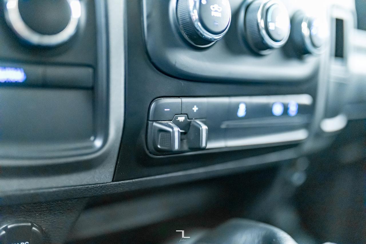 2014 Ram 3500 4x4 Crew Cab SXT Dually Diesel Manual BCam Red Deer AB