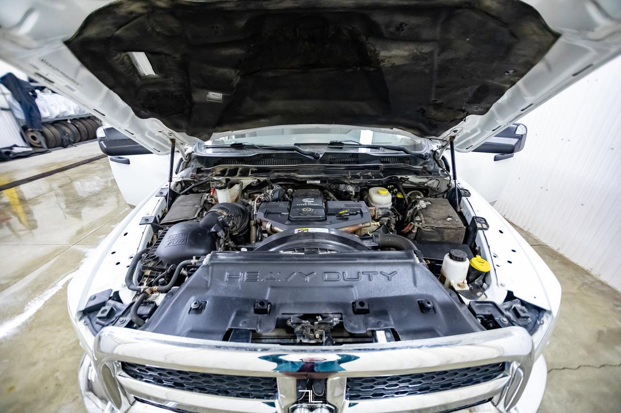 2014 Ram 3500 4x4 Crew Cab SXT Dually Diesel Manual BCam Red Deer AB