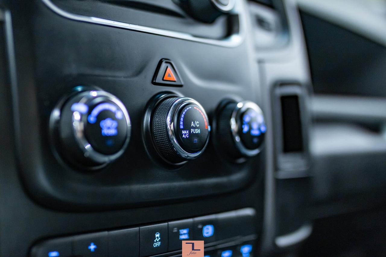 2014 Ram 3500 4x4 Crew Cab SXT Dually Diesel Red Deer AB