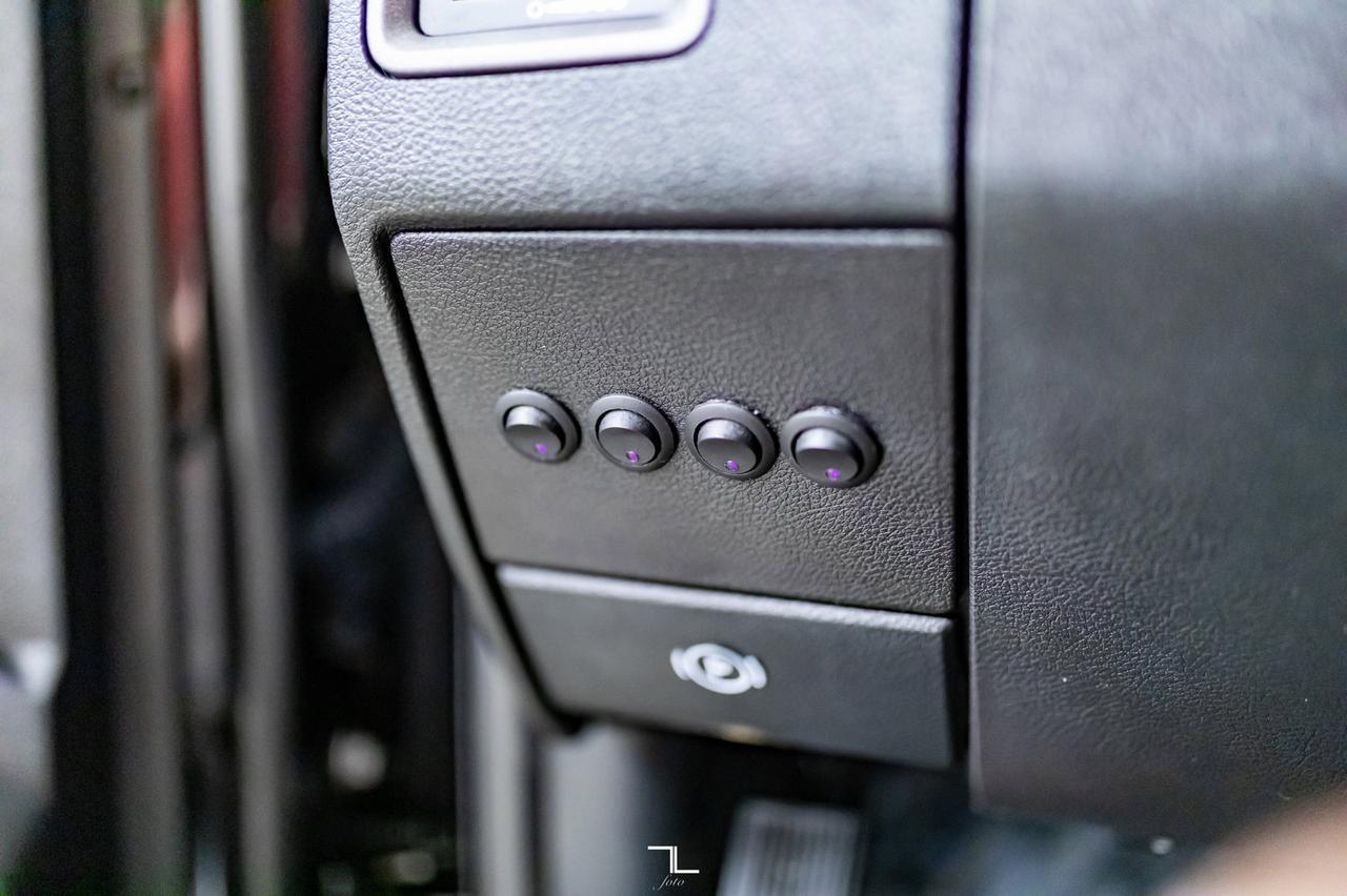 2014 Ram 3500 4x4 Crew Cab SXT Dually HEMI Red Deer AB