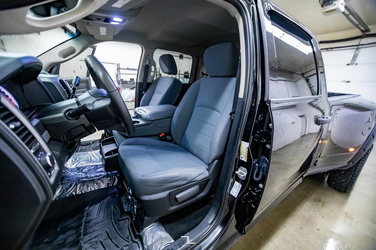 2014 Ram 3500 4x4 Crew Cab SXT Dually HEMI Red Deer AB