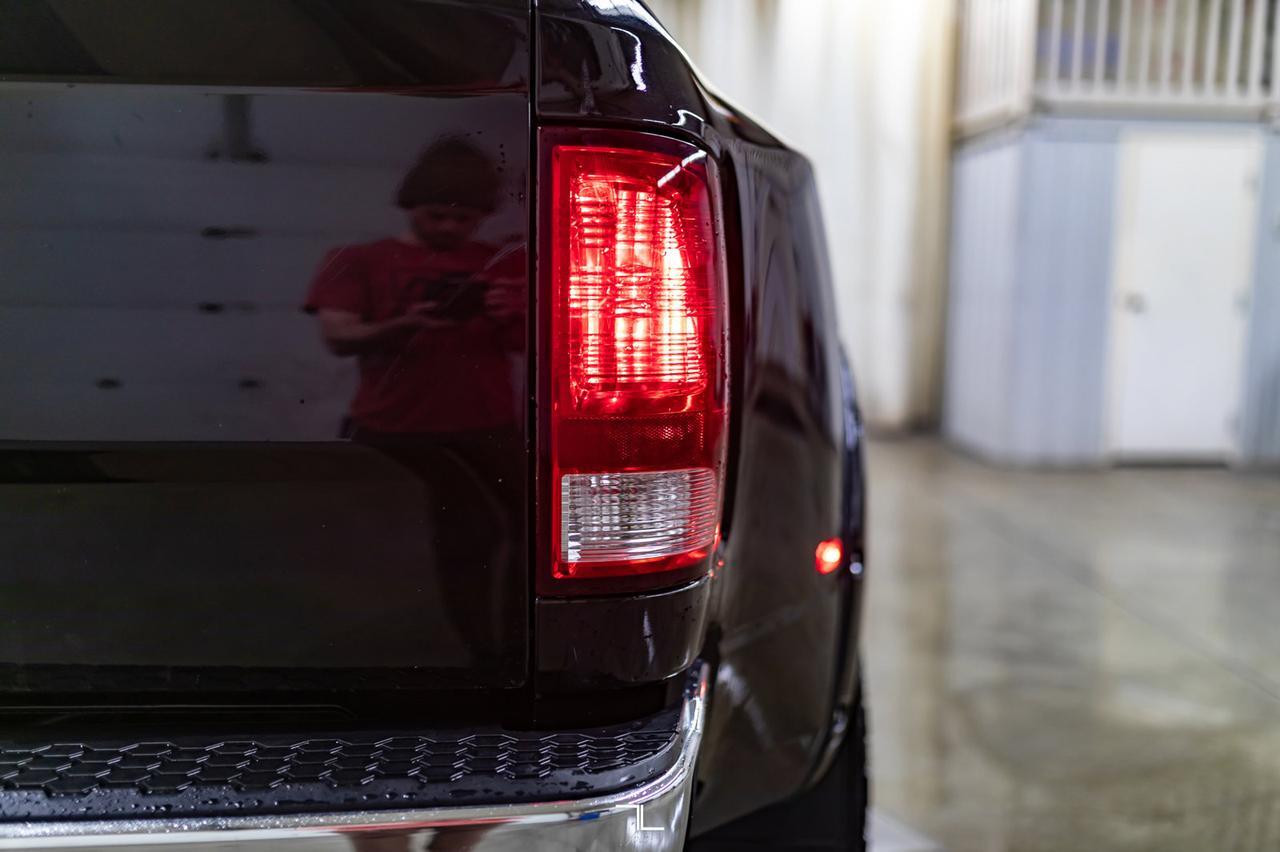 2014 Ram 3500 4x4 Crew Cab SXT Dually HEMI Red Deer AB