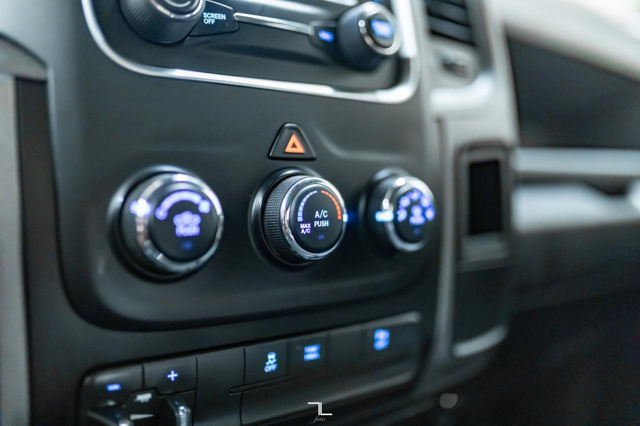 2014 Ram 3500 4x4 Crew Cab SXT Dually HEMI Red Deer AB