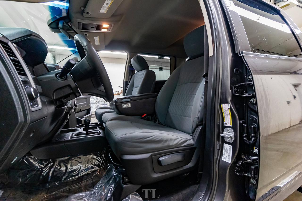 2014 Ram 3500 4x4 Crew Cab SXT HEMI BCam Red Deer AB