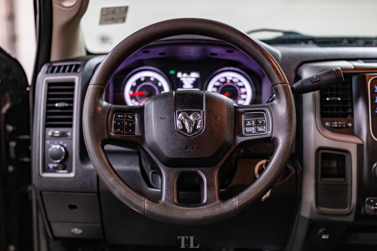 2014 Ram 3500 4x4 Crew Cab SXT HEMI BCam Red Deer AB