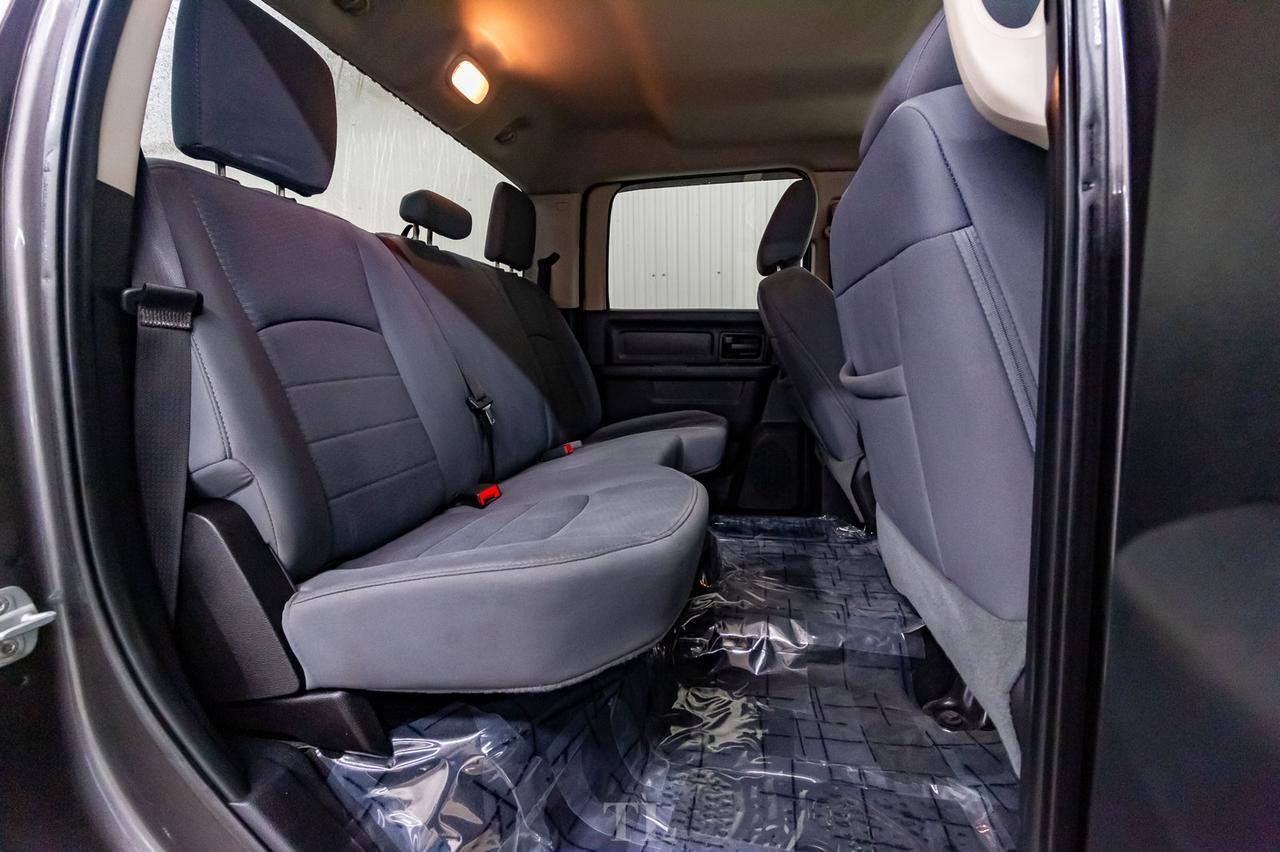 2014 Ram 3500 4x4 Crew Cab SXT HEMI BCam Red Deer AB