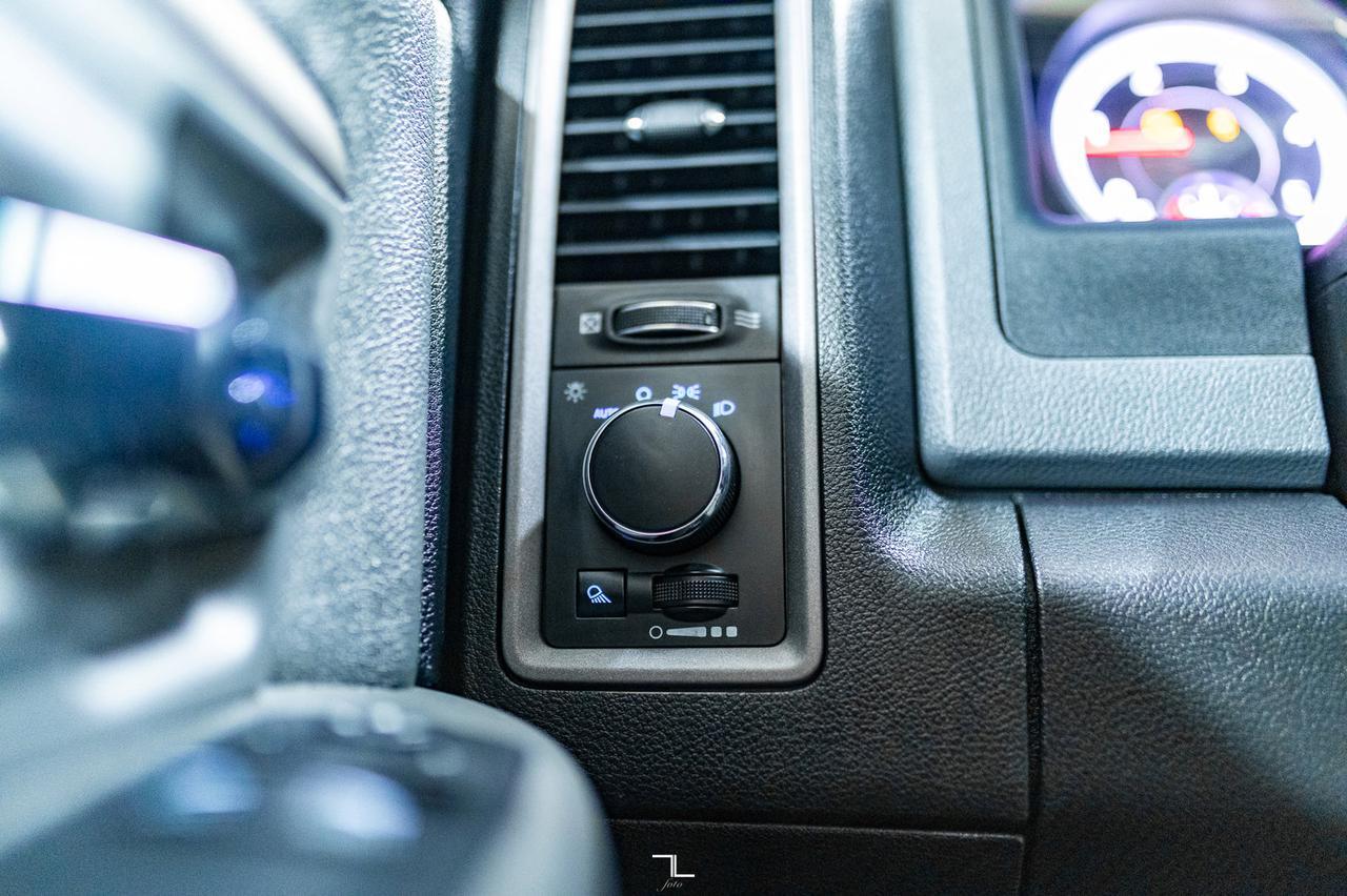 2014 Ram 3500 4x4 Reg Cab SLT Dually Diesel Red Deer AB