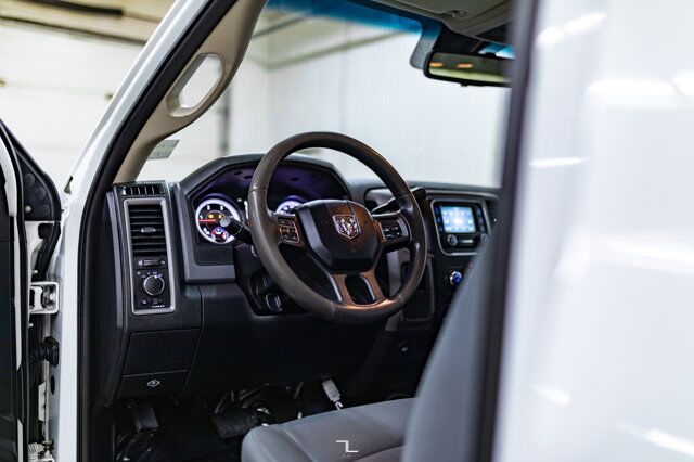 2014 Ram 3500 4x4 Reg Cab SLT Dually Diesel Red Deer AB