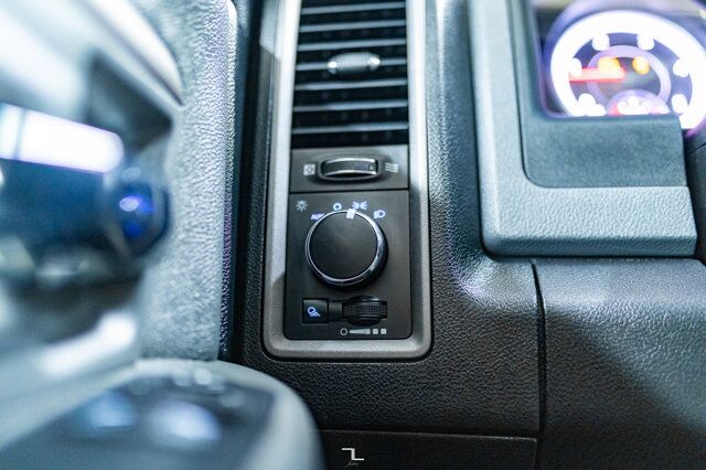 2014 Ram 3500 4x4 Reg Cab SLT Dually Diesel Red Deer AB