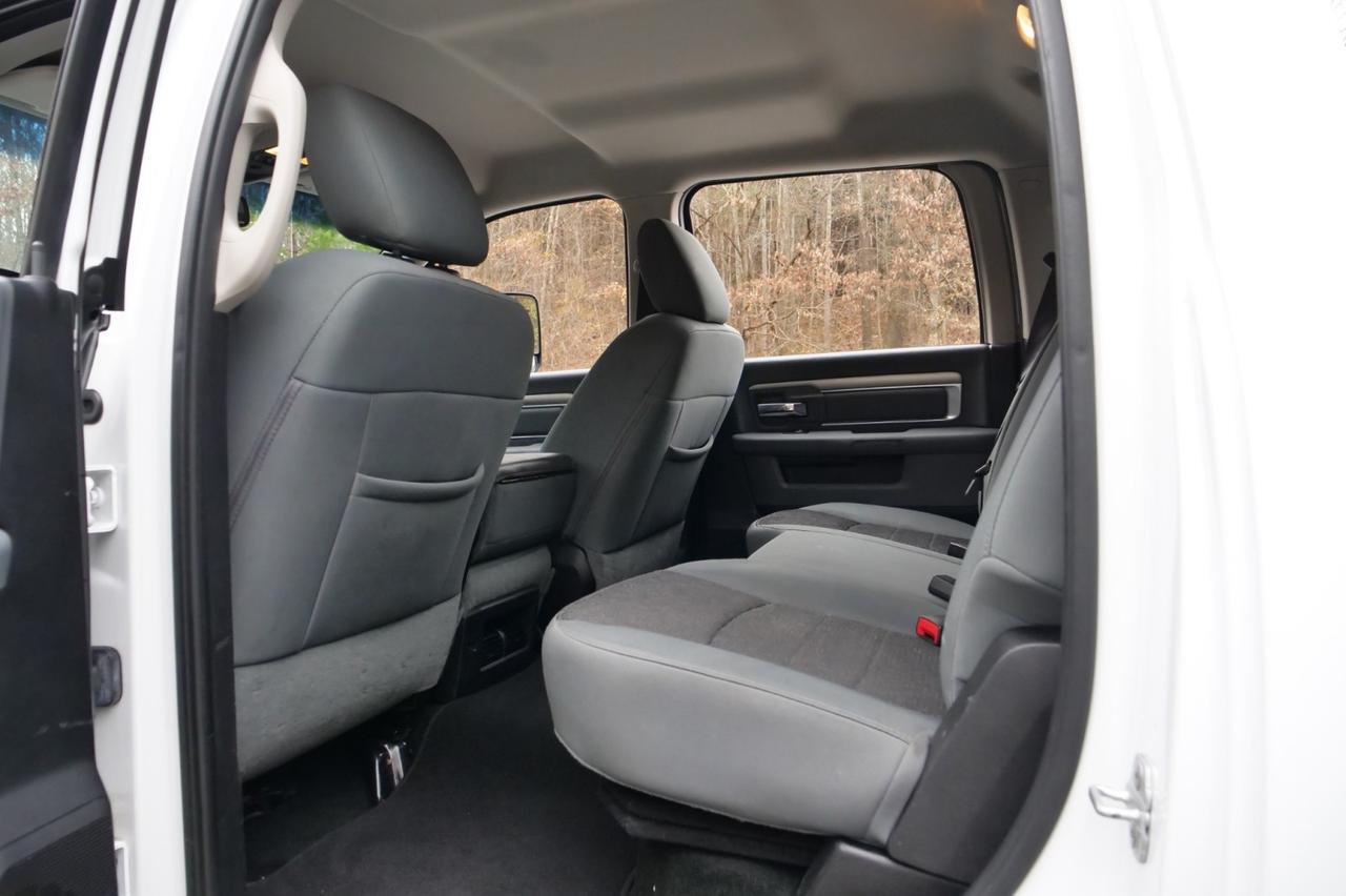 2014 Ram 3500 Big Horn 4X4 / DRW / Turbo Diesel / Luxury Group! Lincolnton NC