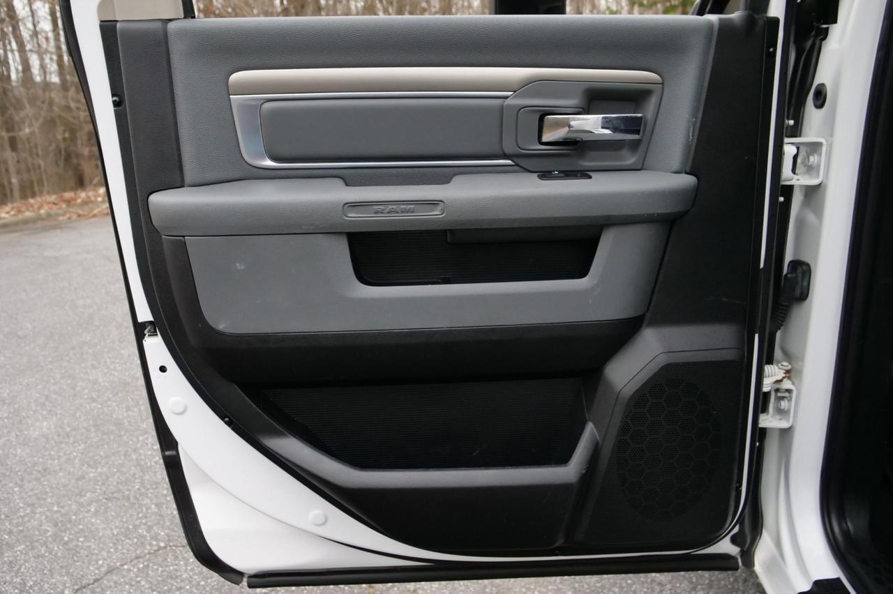 2014 Ram 3500 Big Horn 4X4 / DRW / Turbo Diesel / Luxury Group! Lincolnton NC