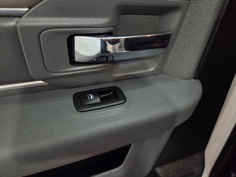 2014 Ram 3500 SLT Mega Cab Dually 6.7L Diesel AISIN Transmission FREE WARRANTY Arlington TX