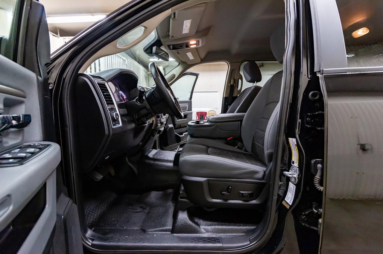 2014 Ram 5500 4x4 Crew Cab SLT Deck Diesel AISIN Red Deer AB