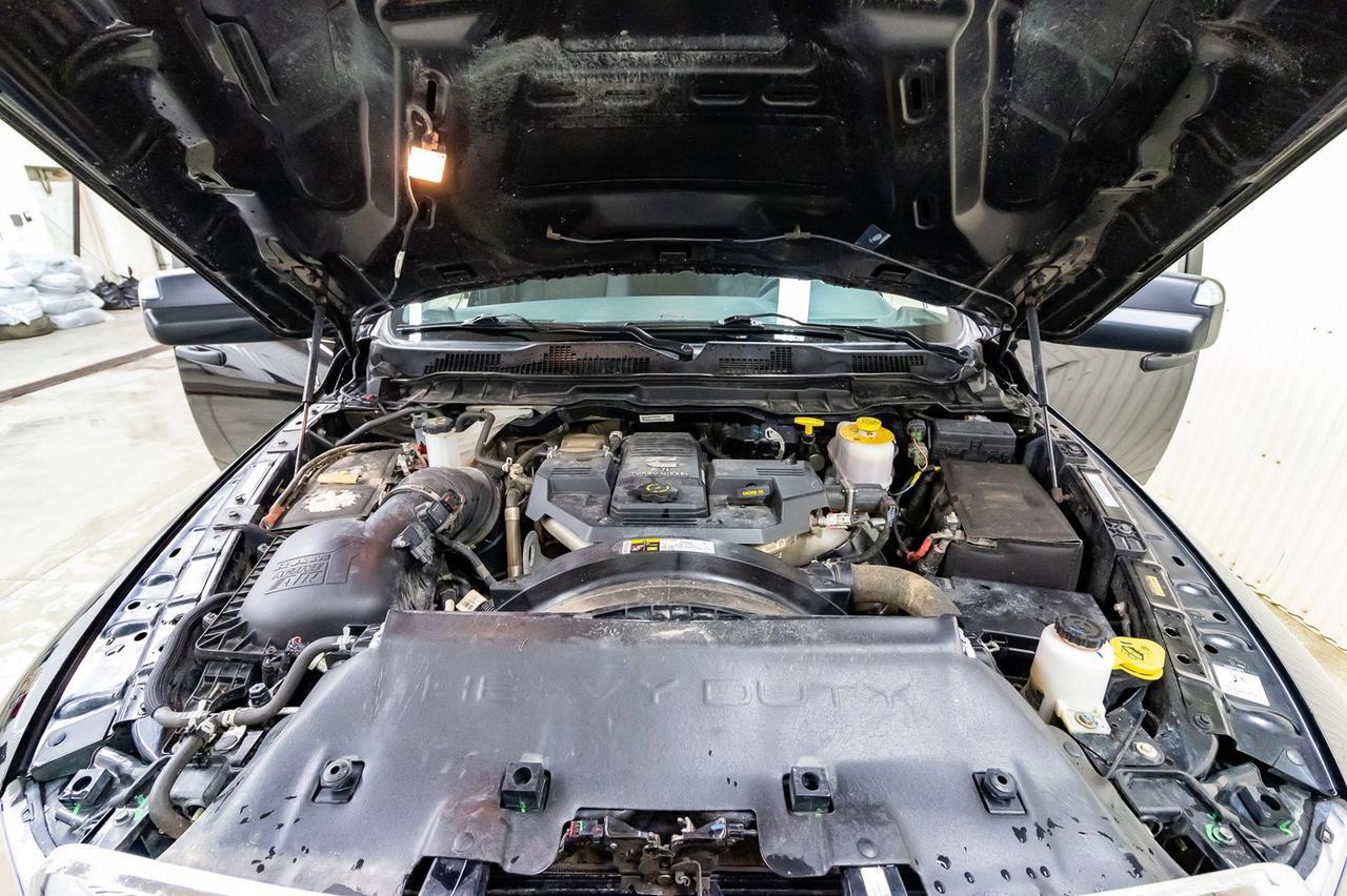 2014 Ram 5500 4x4 Crew Cab SLT Deck Diesel AISIN Red Deer AB