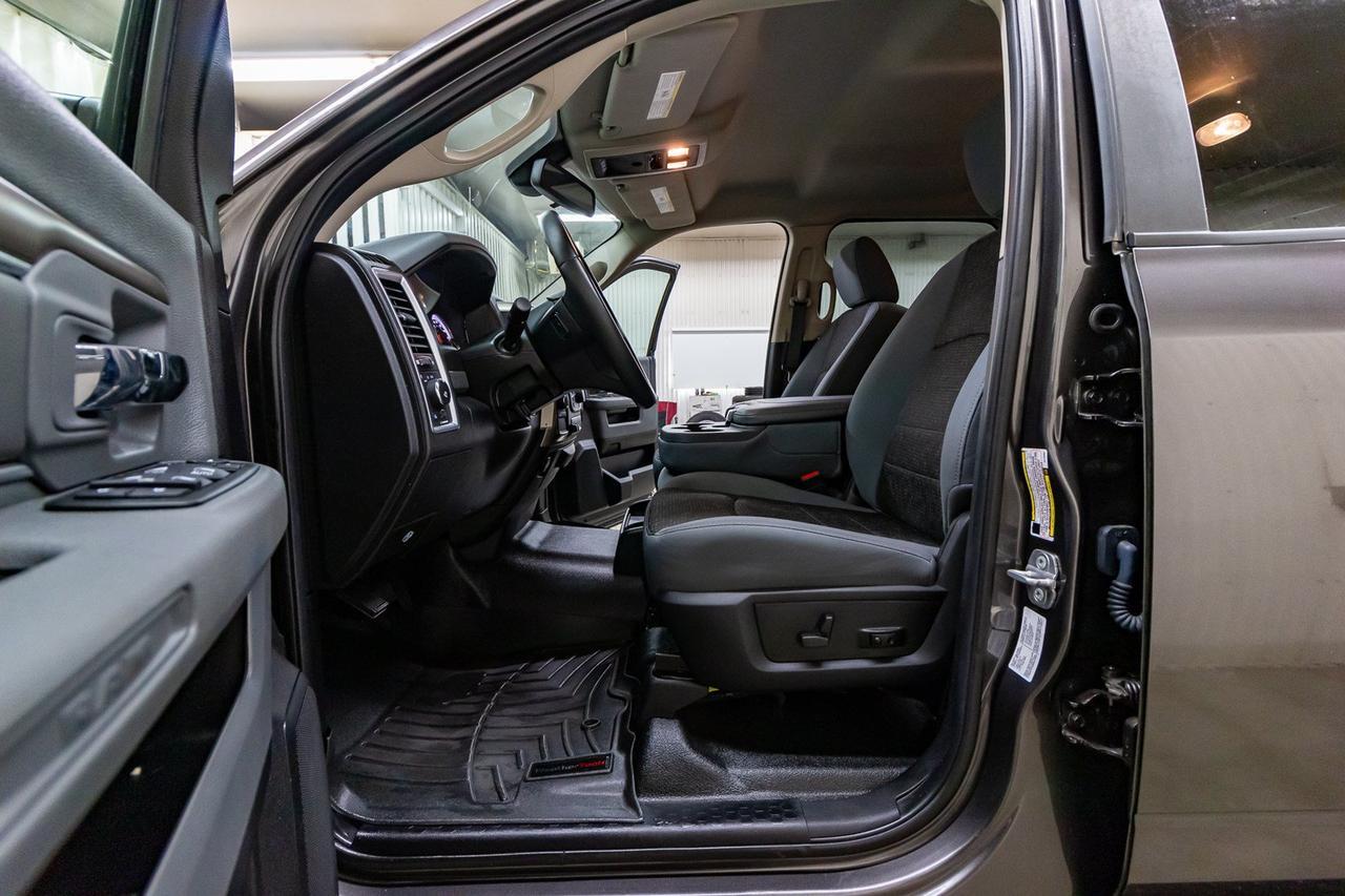 2014 Ram 5500 4x4 Crew Cab SLT Deck Diesel Aisin Red Deer AB