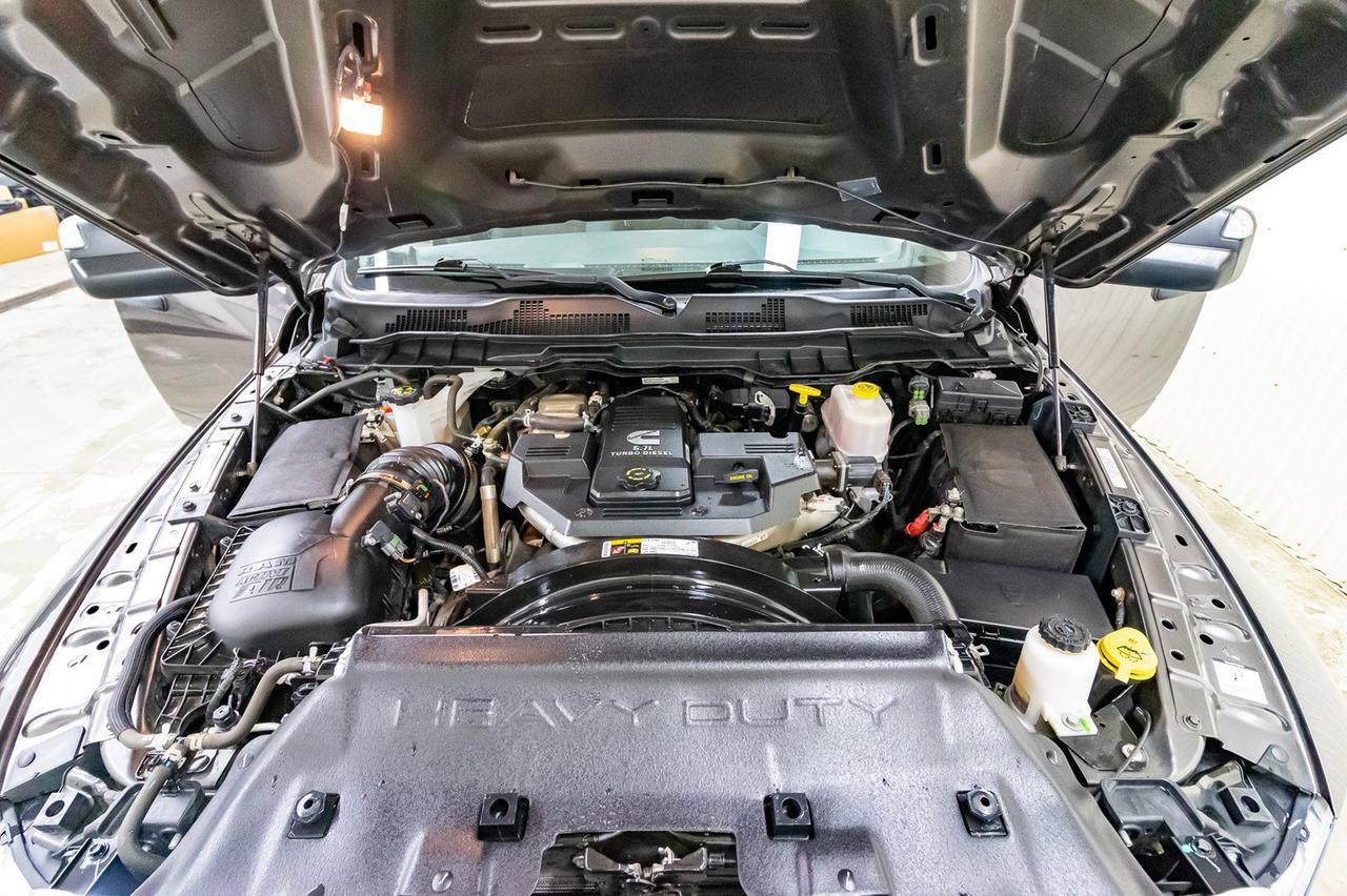 2014 Ram 5500 4x4 Crew Cab SLT Deck Diesel Aisin Red Deer AB