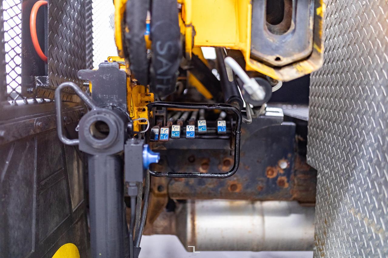 2014 Ram 5500 4x4 Crew Cab SLT Picker Deck Diesel Red Deer AB