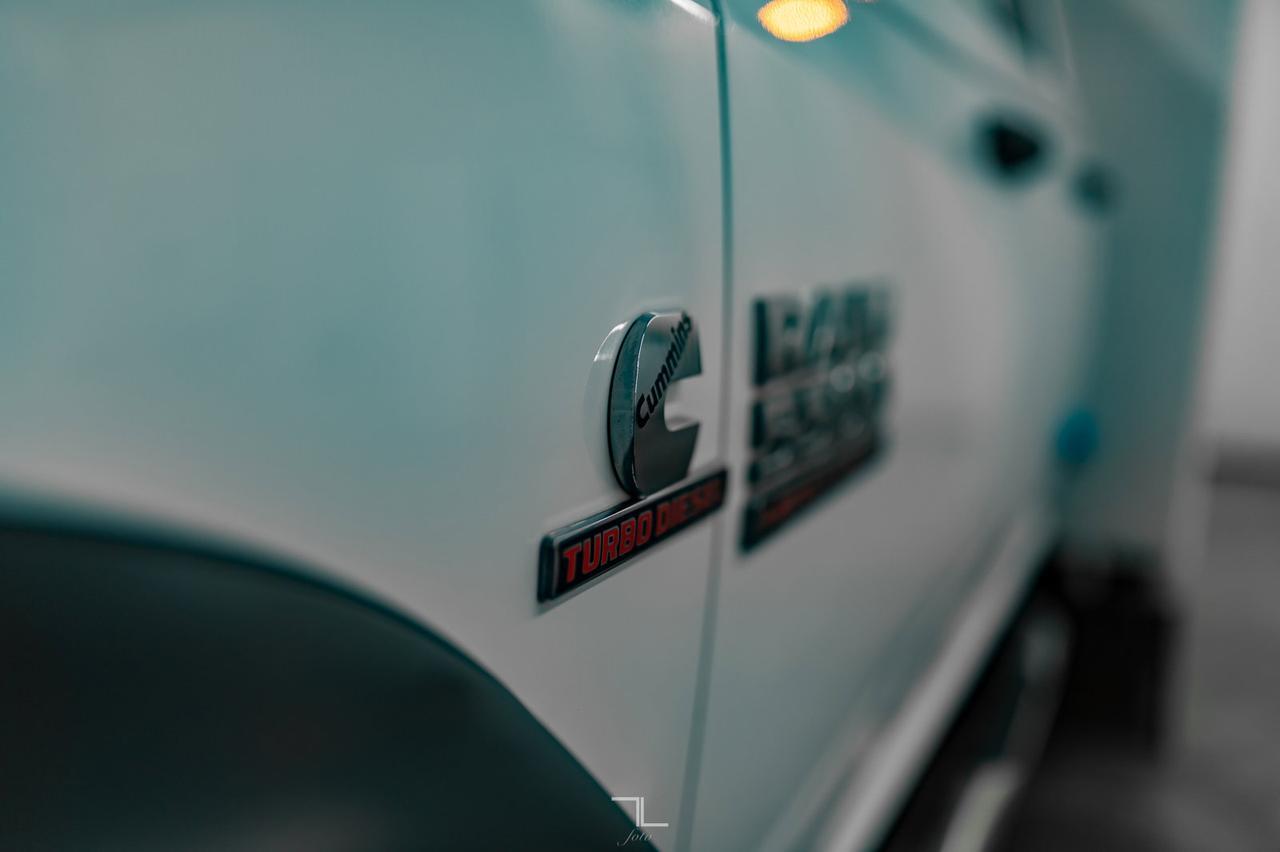 2014 Ram 5500 4x4 Crew Cab ST Picker Diesel AISIN Red Deer AB