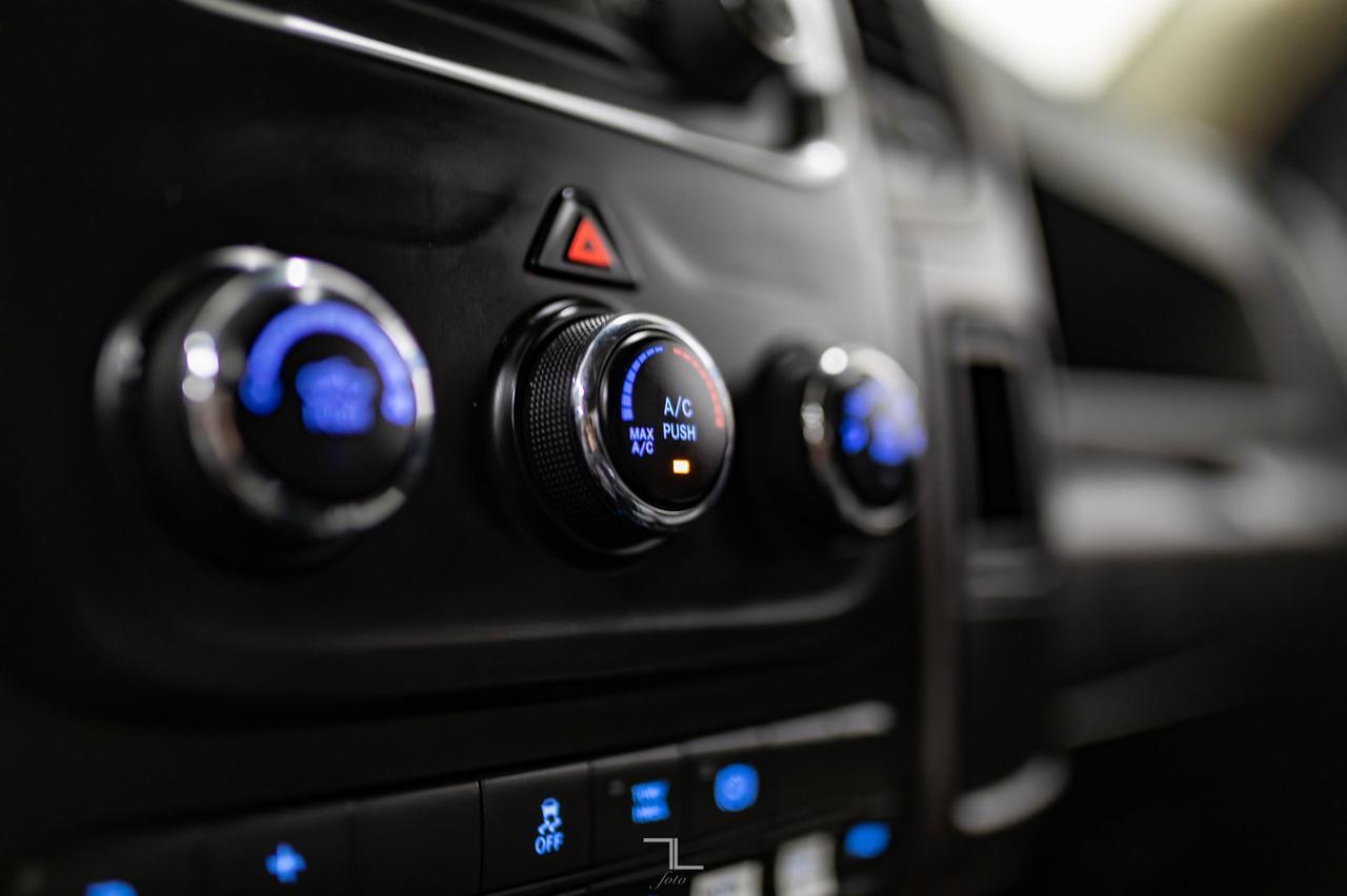 2014 Ram 5500 4x4 Crew Cab ST Picker Diesel AISIN Red Deer AB