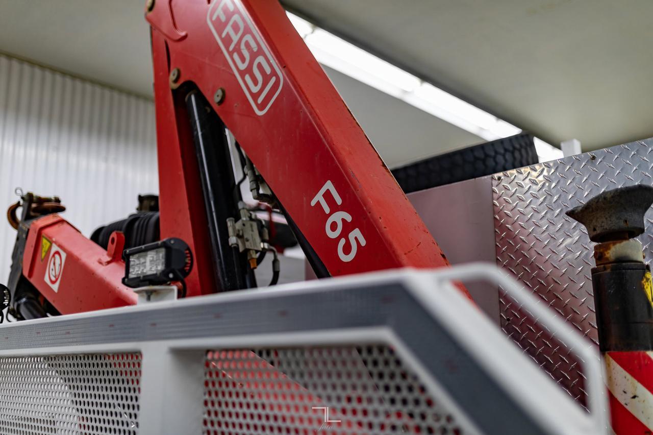 2014 Ram 5500 4x4 Crew Cab ST Picker Diesel AISIN Red Deer AB