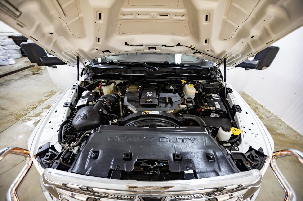 2014 Ram 5500 4x4 Crew Cab ST Picker Diesel AISIN Red Deer AB