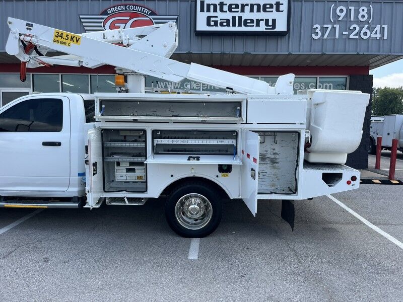 2014 Ram 5500 4x4 Diesel Altec Bucket Truck Tradesman Collinsville OK